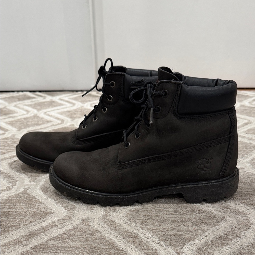 Timberland 6” Classic Waterproof Black Boots/Big Boys/ Size 6 - Picture 2 of 12